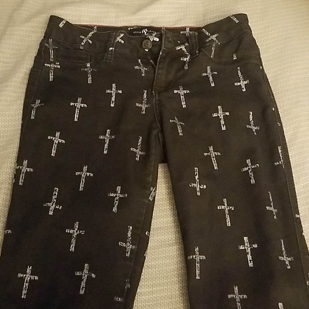 Juniors cross patterned skinny jeans